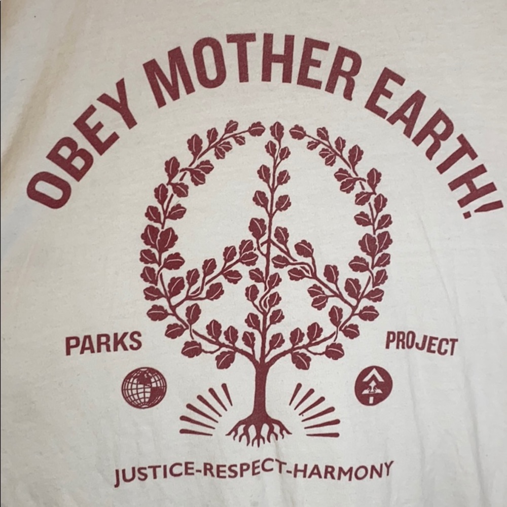 Men’s Obey T-shirt